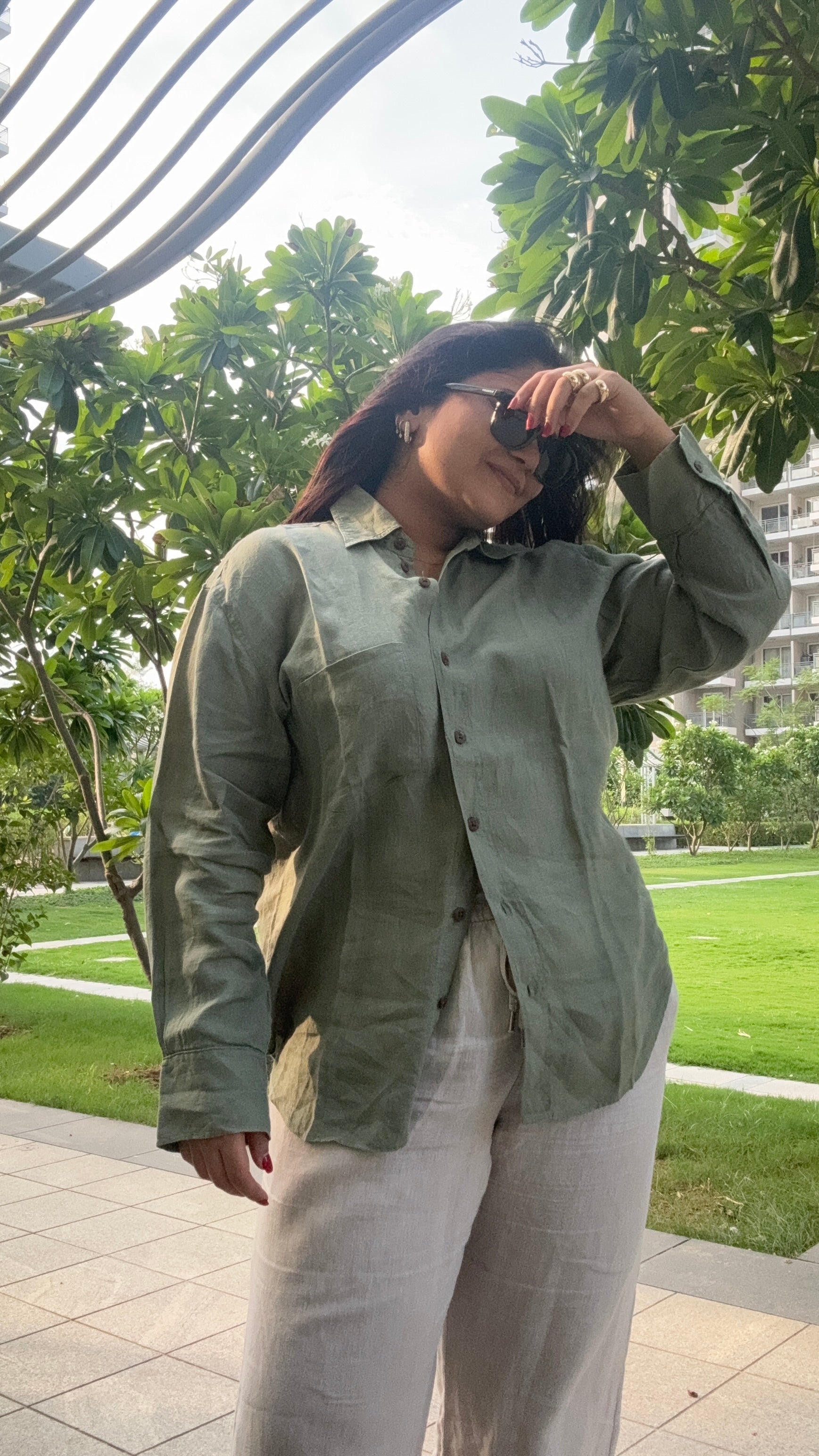 Brisa Shirt- Sage Green Secondary image